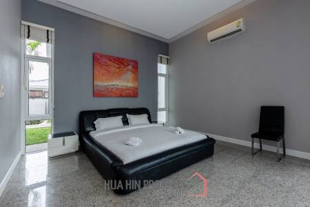 Black Lotus 4 Bedroom Pool Villa with Guesthouse
