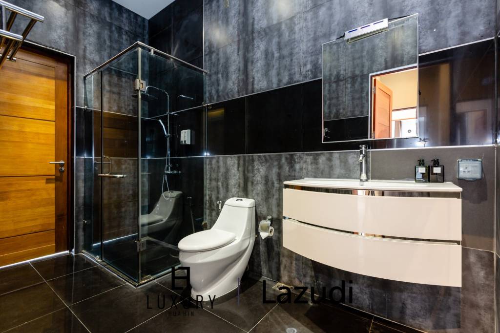 690 metro cuadrado 4 ` 4 Baño Villa de Venta