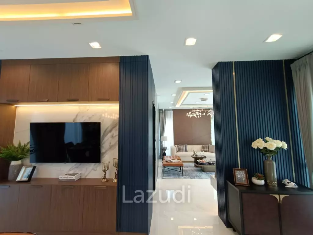 4 Bed 5 Bath 337 SQ.M Perfect Masterpiece Rama 9-Krungthep Kreetha
