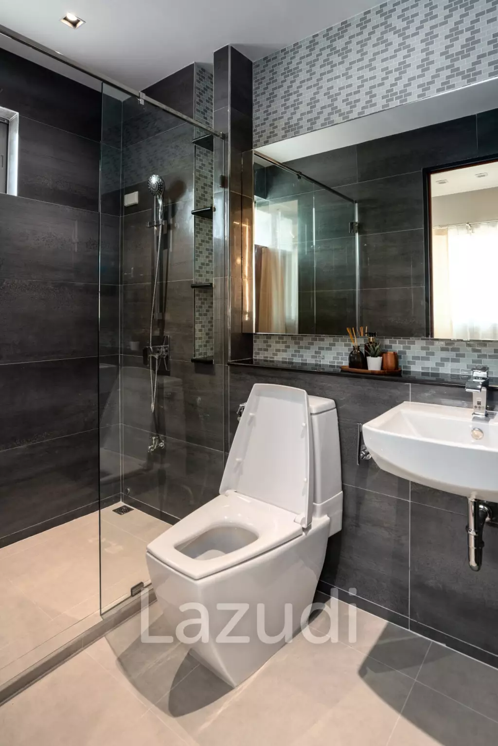 5 Bed 6 Bath 393 SQ.M Perfect Masterpiece Ramkhamhaeng