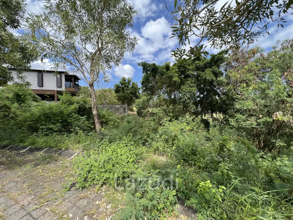 PRIME FREEHOLD LAND WITH SPECTACULAR GOLF COURSE VIEWS