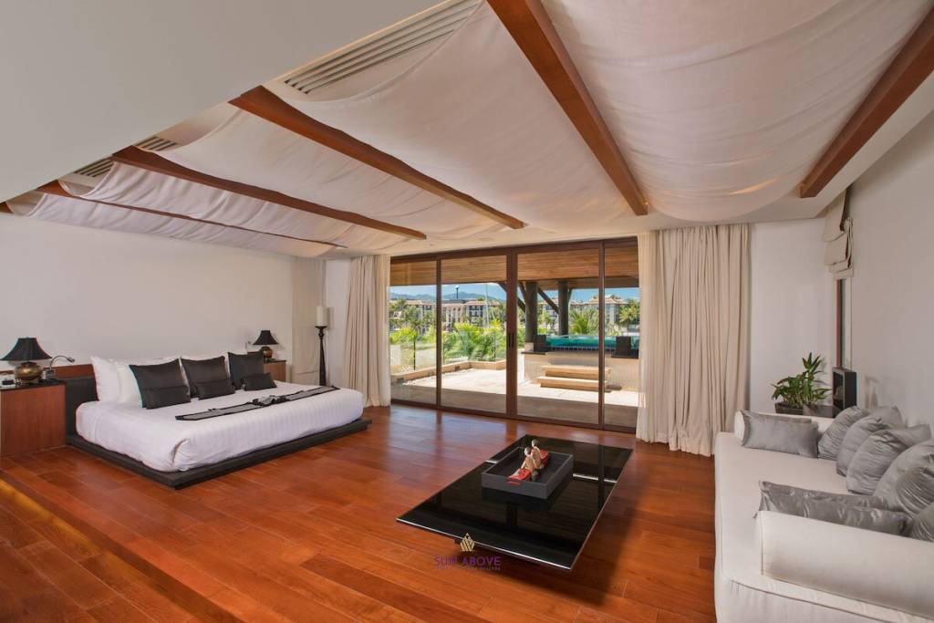 Waterfront 5-Bedroom Villa With Private Yacht Berth