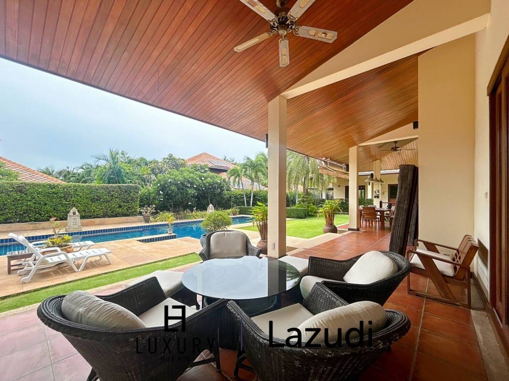 White Lotus 2 : 5 Bedroom, Balinese Style, Luxury Pool Villa close to Hua Hin Town