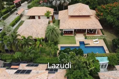 White Lotus 2 : 5 Bedroom, Balinese Style, Luxury Pool Villa close to Hua Hin Town