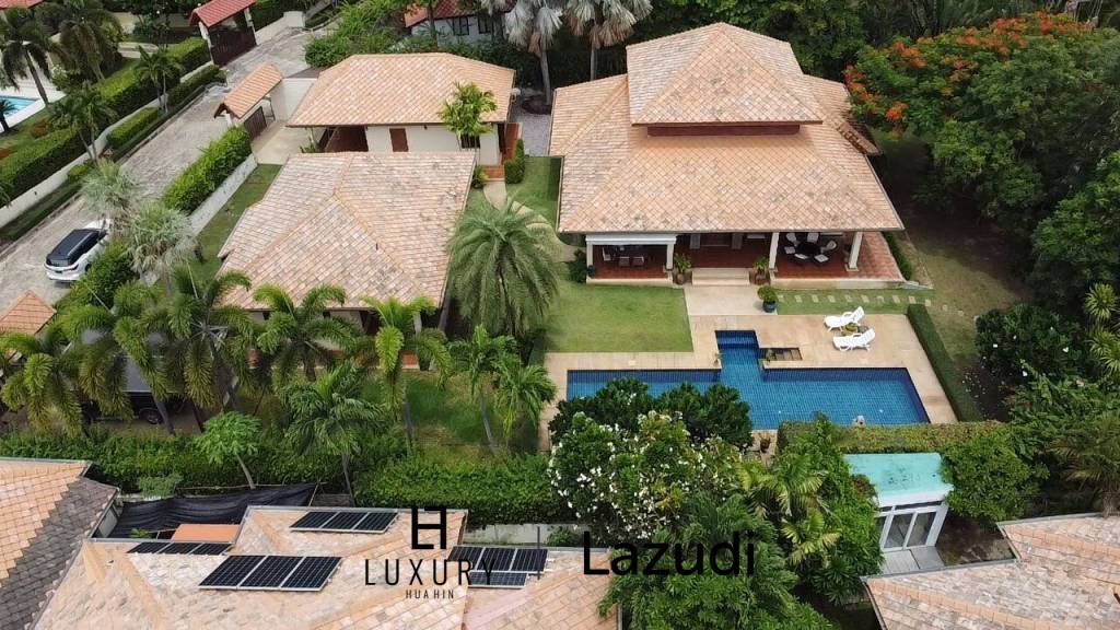 White Lotus 2 : 5 Bedroom, Balinese Style, Luxury Pool Villa close to Hua Hin Town