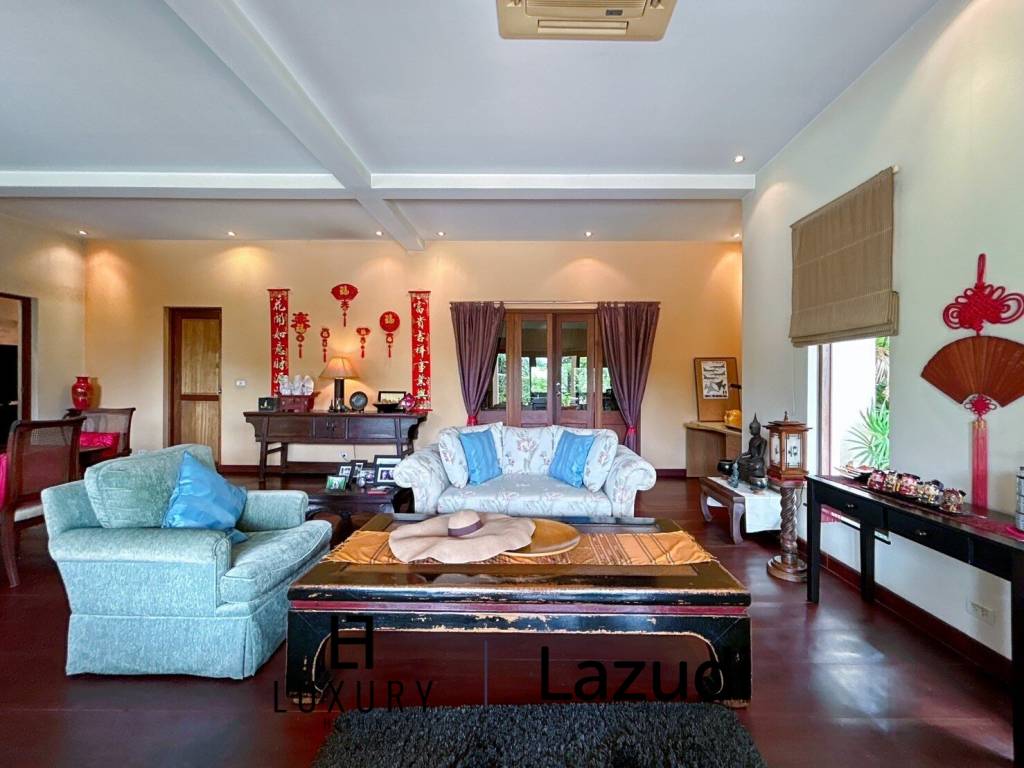 White Lotus 2 : 5 Bedroom, Balinese Style, Luxury Pool Villa close to Hua Hin Town