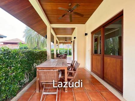 White Lotus 2 : 5 Bedroom, Balinese Style, Luxury Pool Villa close to Hua Hin Town