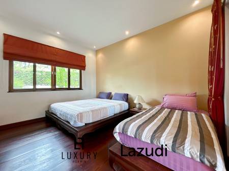 White Lotus 2 : 5 Bedroom, Balinese Style, Luxury Pool Villa close to Hua Hin Town