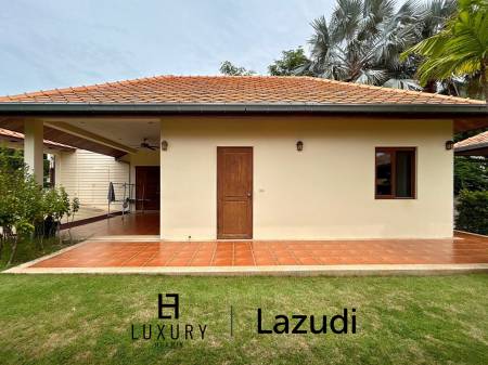 White Lotus 2 : 5 Bedroom, Balinese Style, Luxury Pool Villa close to Hua Hin Town