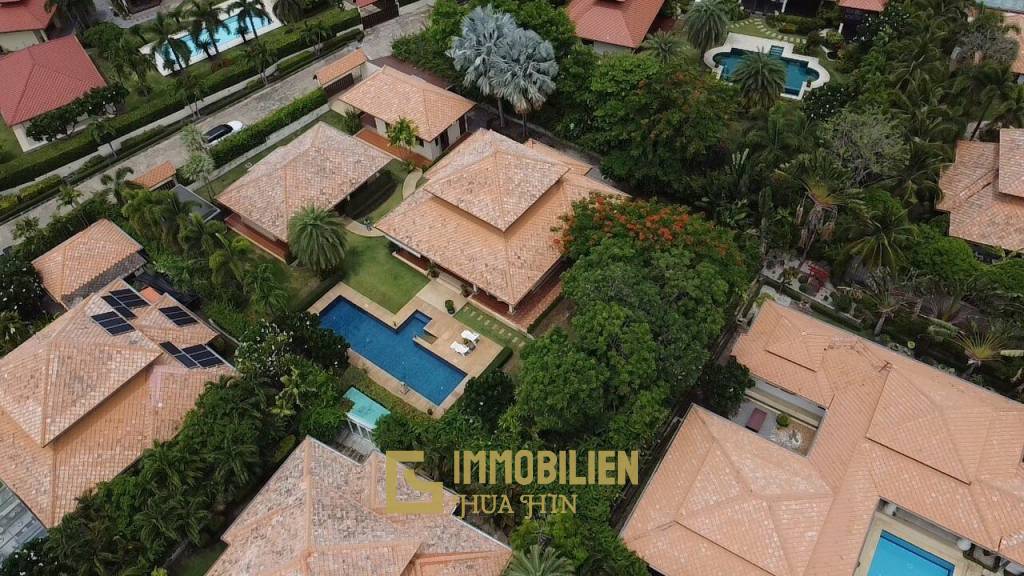 1,736 qm 5 Bett 5 Bad Villa Für Verkauf