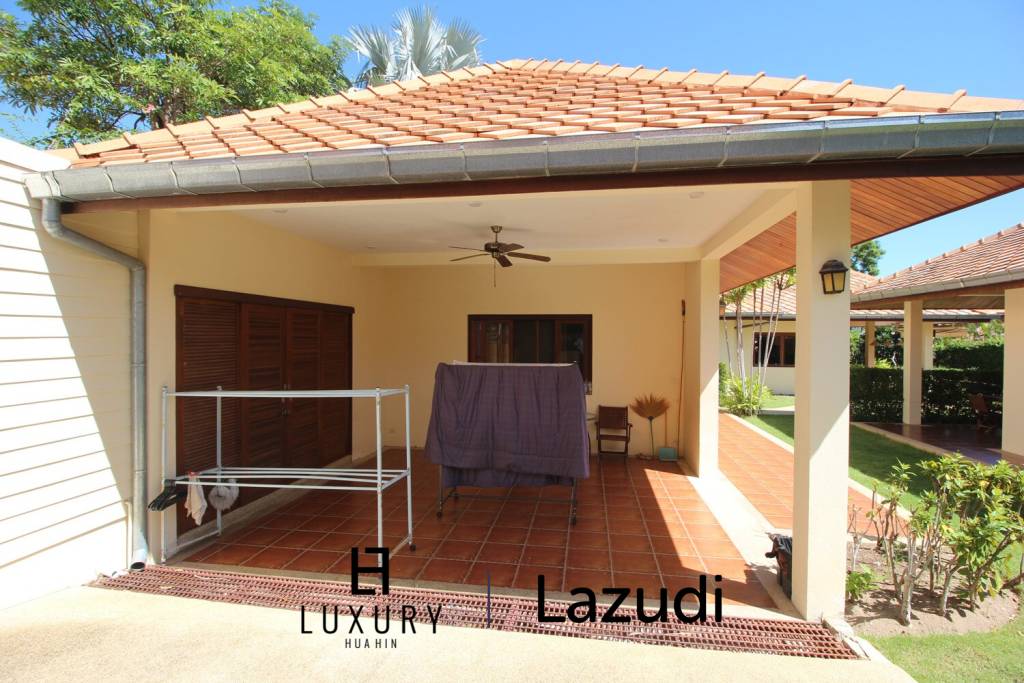 1,736 metro cuadrado 5 ` 5 Baño Villa de Venta