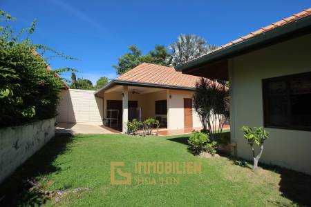 1,736 metro cuadrado 5 ` 5 Baño Villa de Venta