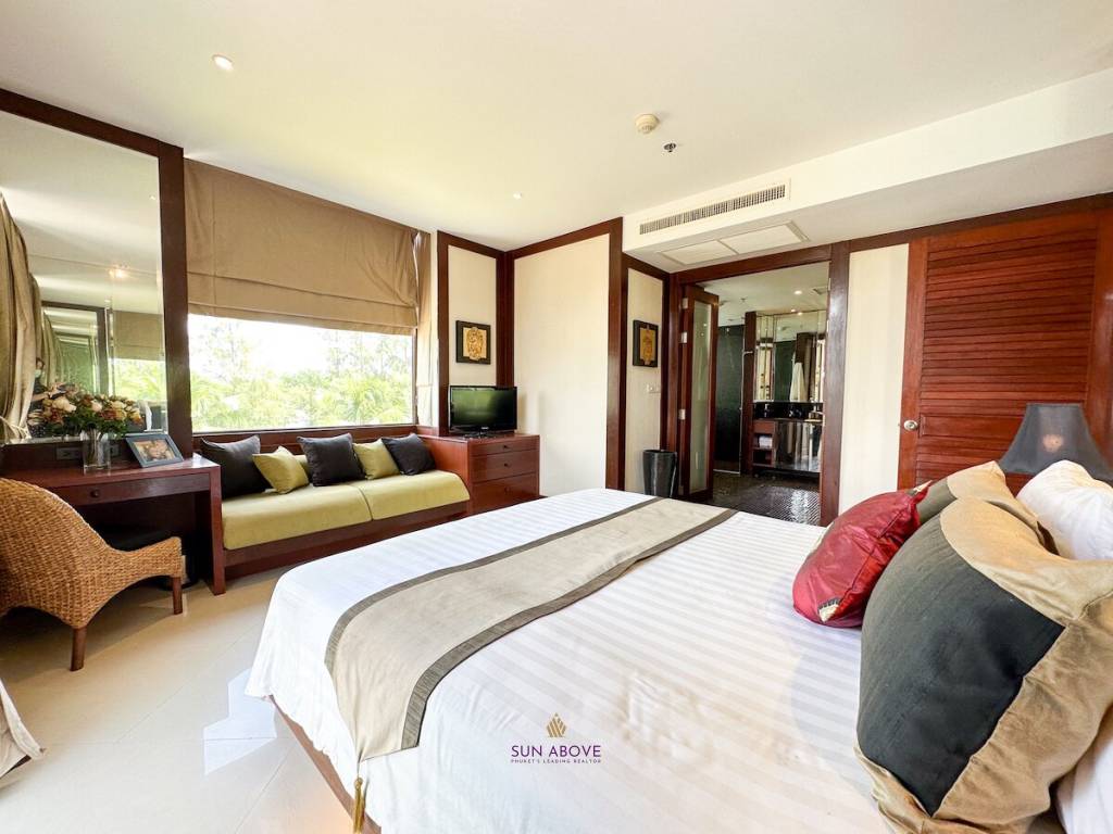 Pool View 2 Bedroom For Sale At Royal Phuket Marina