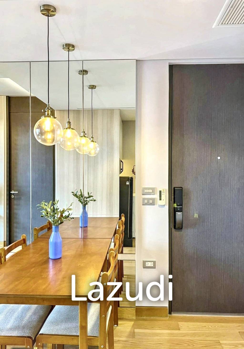 1 Bedroom 1 Bathroom 32 SQ.M The Lumpini24