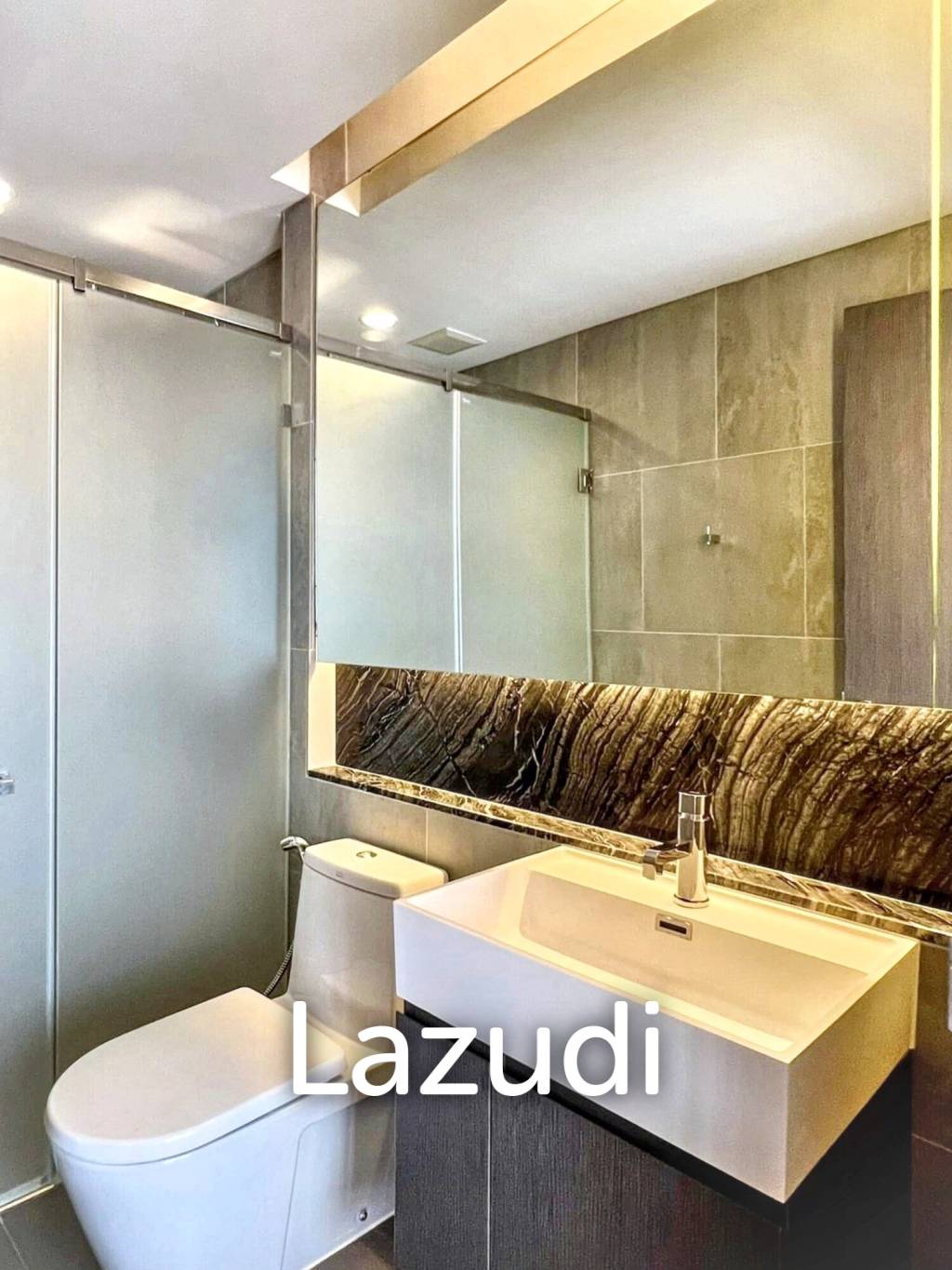 1 Bedroom 1 Bathroom 32 SQ.M The Lumpini24