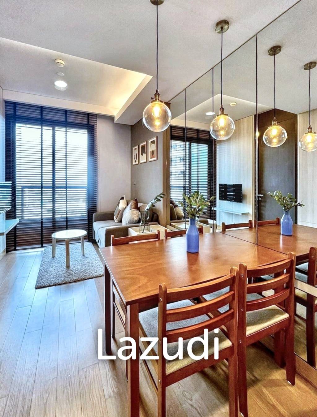 1 Bedroom 1 Bathroom 32 SQ.M The Lumpini24