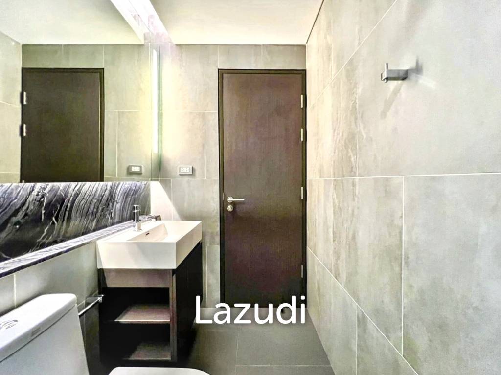 1 Bedroom 1 Bathroom 32 SQ.M The Lumpini24