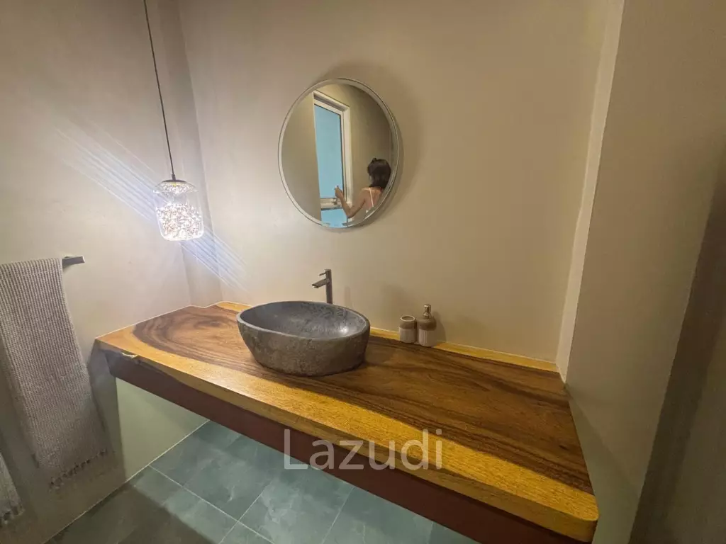 Finished and fully furnished 4 Bed 4 Bath 320 SQ.M