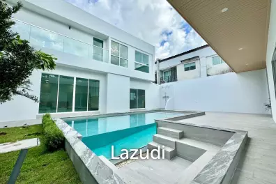 Modern  4-Bedroom Villa Near BISP In Koh Kaew, Phuket