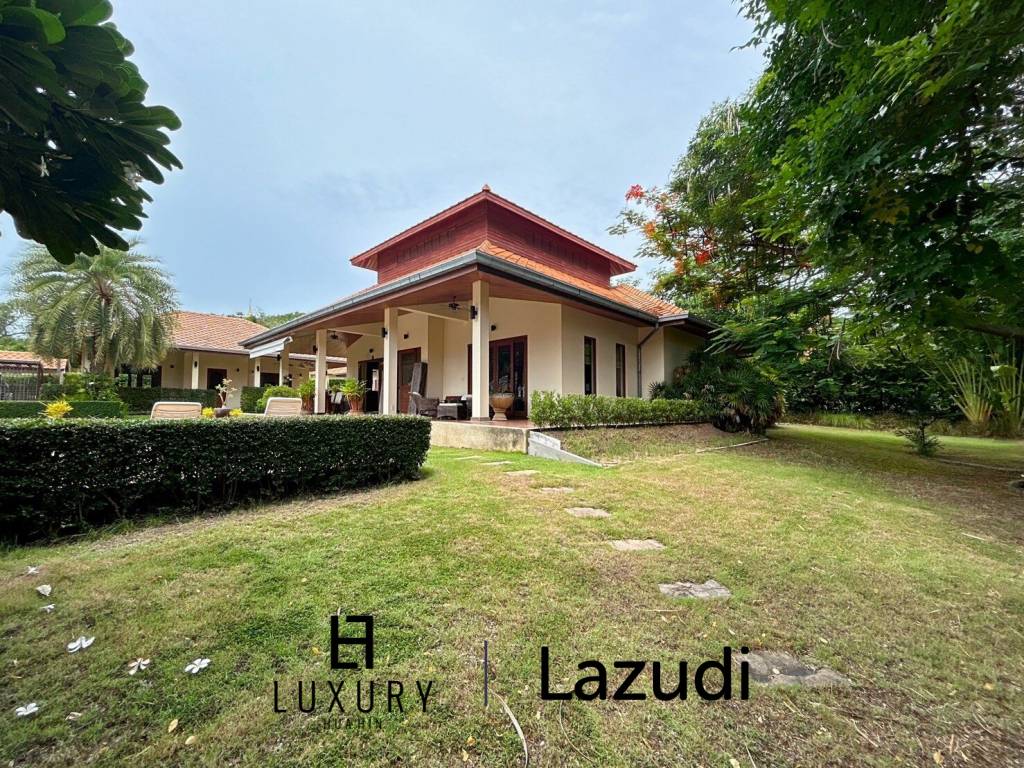 White Lotus 2: 5 Bedroom, Balinese Style, Luxury Pool Villa close to Hua Hin Town