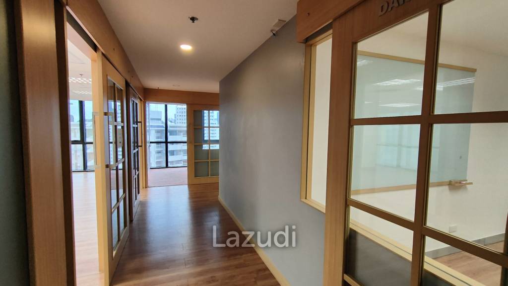 Ultra Luxury Office Space for rent in Asoke