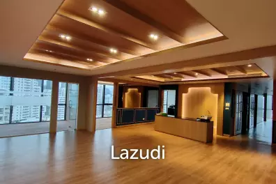 Ultra Luxury Office Space for rent in Asoke