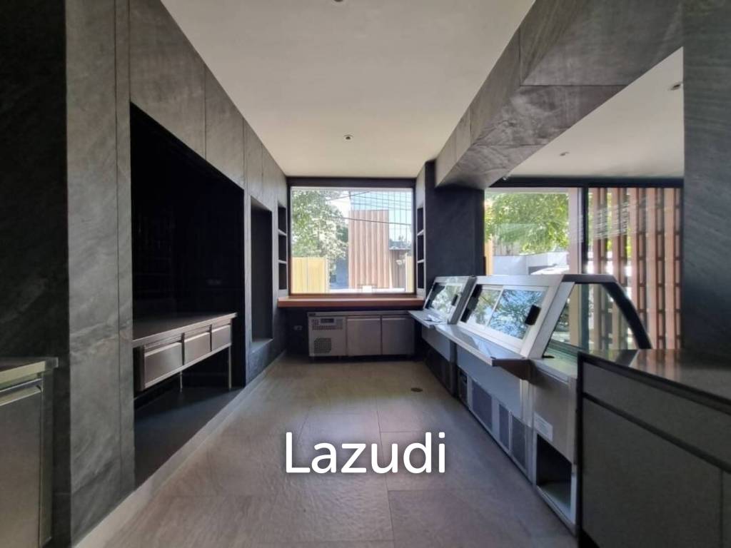 Ultra Luxury 5-Storey Commercial Building in Khlong Tan Nuea Watthana Bangkok