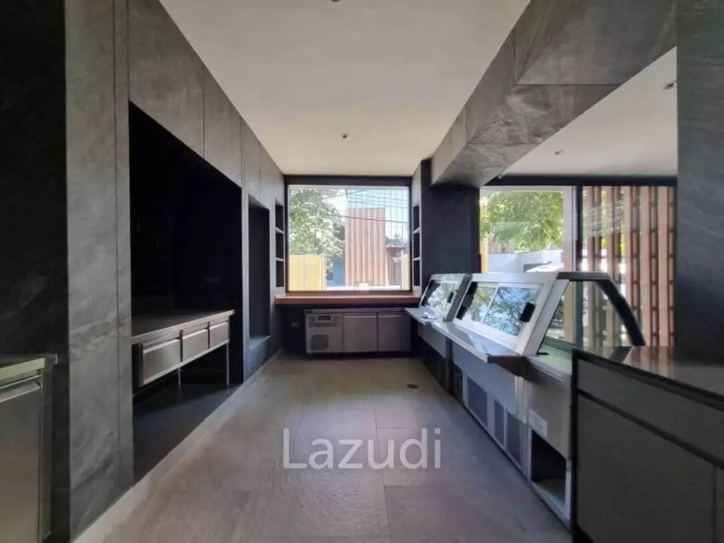 Ultra Luxury 5-Storey Commercial Building in Khlong Tan Nuea Watthana Bangkok