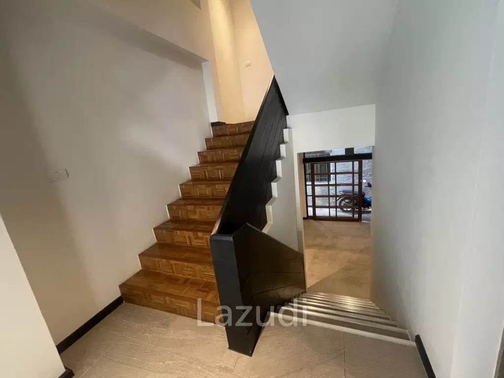 Ultra Luxury 5-Storey Commercial Building in Khlong Tan Nuea Watthana Bangkok