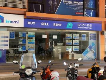 88 sq.m. Retail Space For Rent
