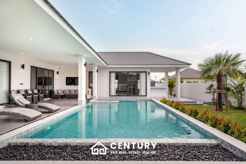 3 Beds 2 Baths 272 SQ.M Narada Villas Phase 3