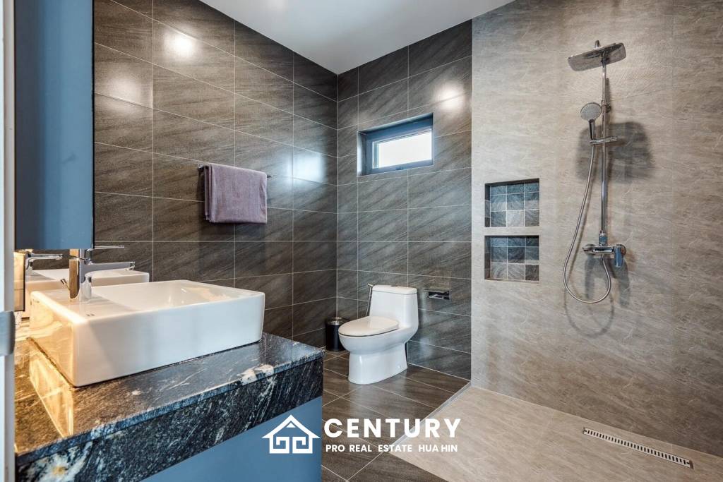 3 beds 2 Baths 272 SQ.M Narada Villas Phase 3