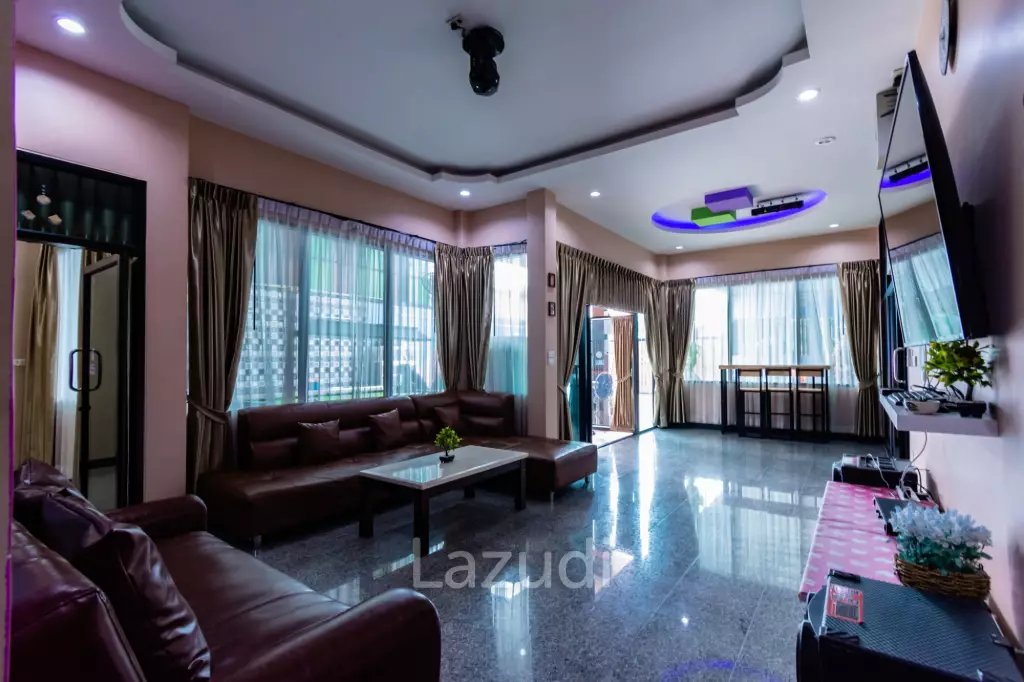 Spacious 5 Bedroom Villa in Cha Am, Phetchaburi