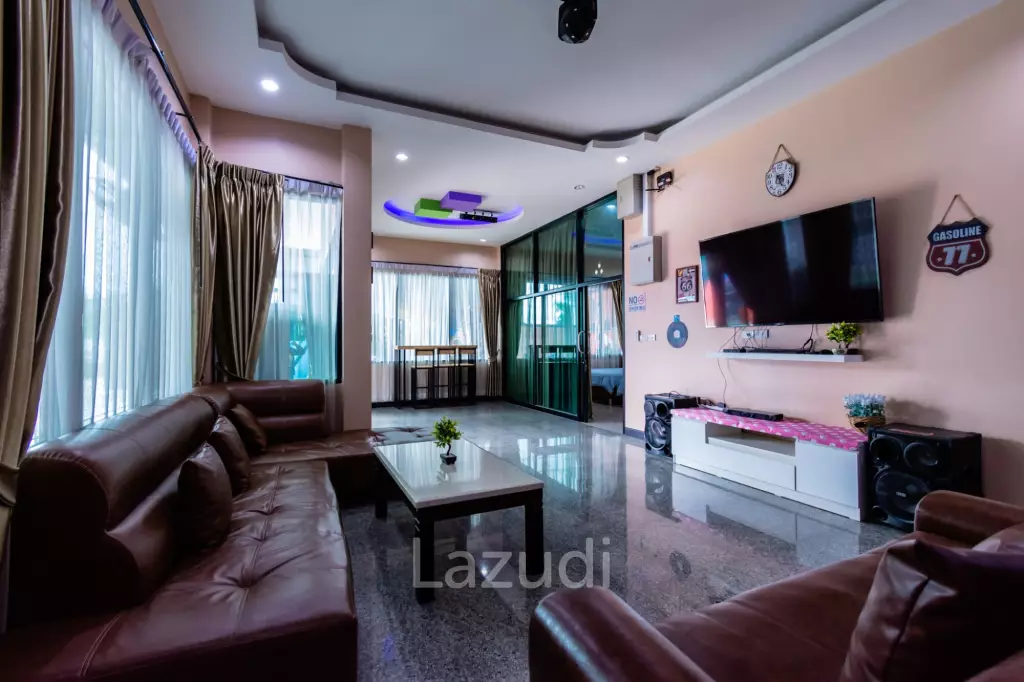 Spacious 5 Bedroom Villa in Cha Am, Phetchaburi