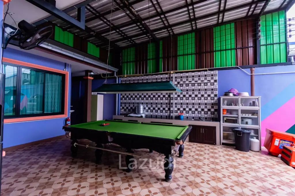 Spacious 5 Bedroom Villa in Cha Am, Phetchaburi