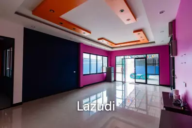 5-Bedroom Pool Villa for Sale in Cha Am