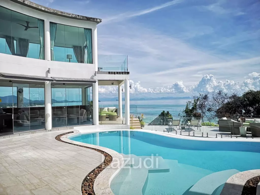 Incredible 7-Bedroom Mansion with Sea and Sunset View