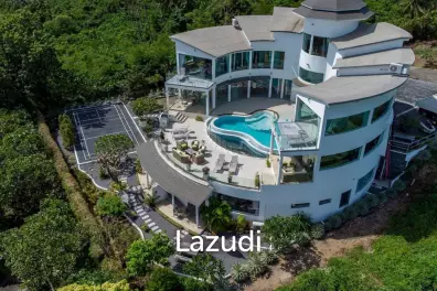 Incredible 7-Bedroom Mansion with Sea and Sunset View