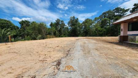 Prime Location Freehold Land for Sale in Bangrak