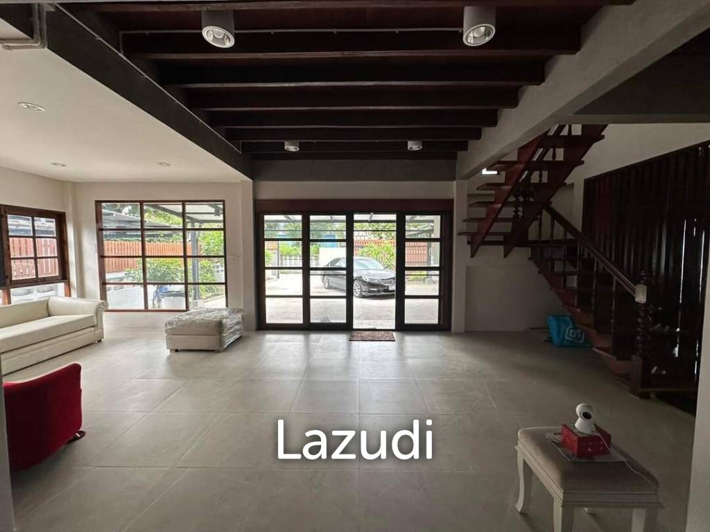 Newly Renovated Modern Home Office for rent in Srinakarin 38