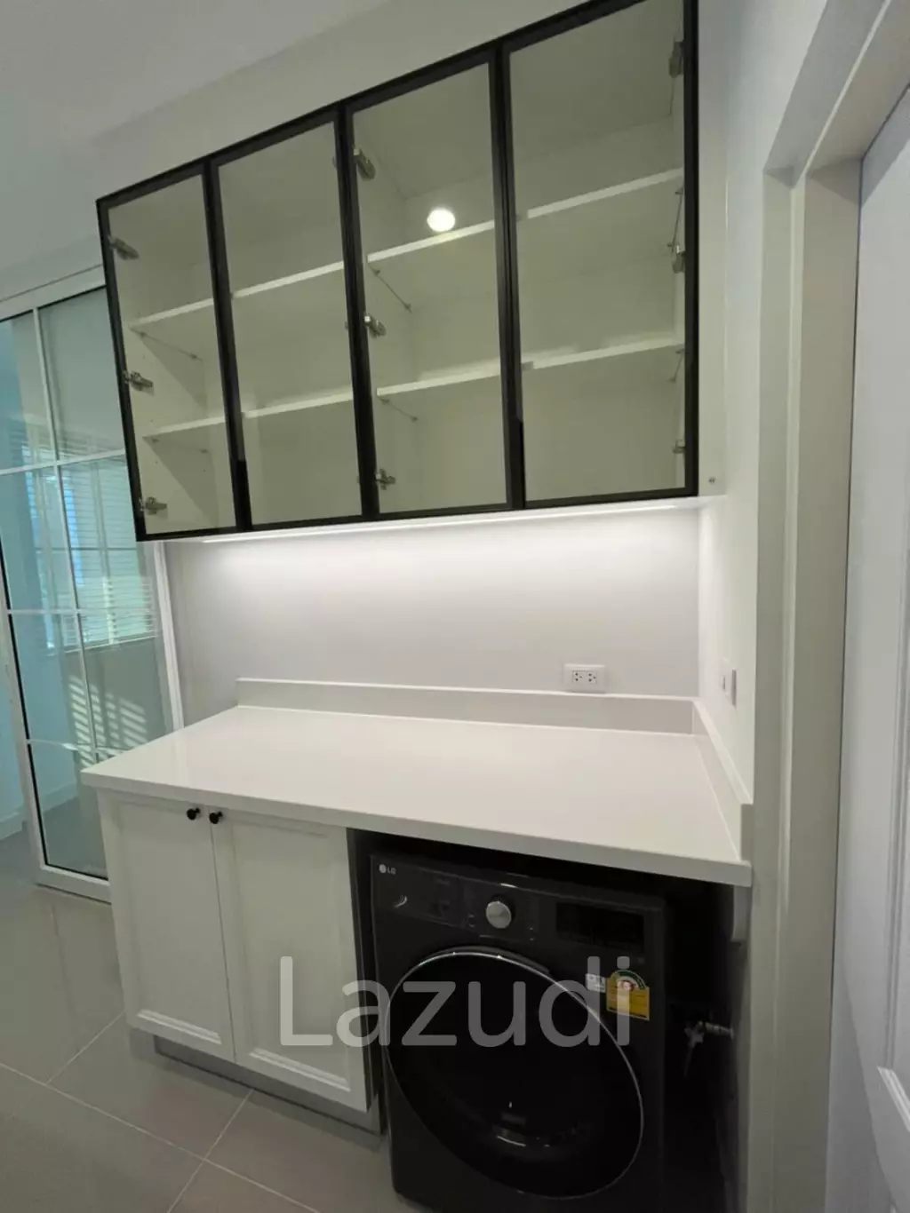 3 Bed 4 Bath 184 SQ.M Grande Pleno Sukhumvit-Bangna