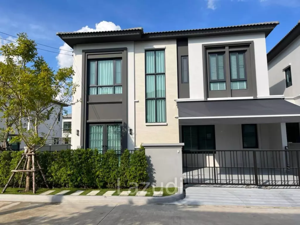 3 Bed 4 Bath 184 SQ.M Grande Pleno Sukhumvit-Bangna