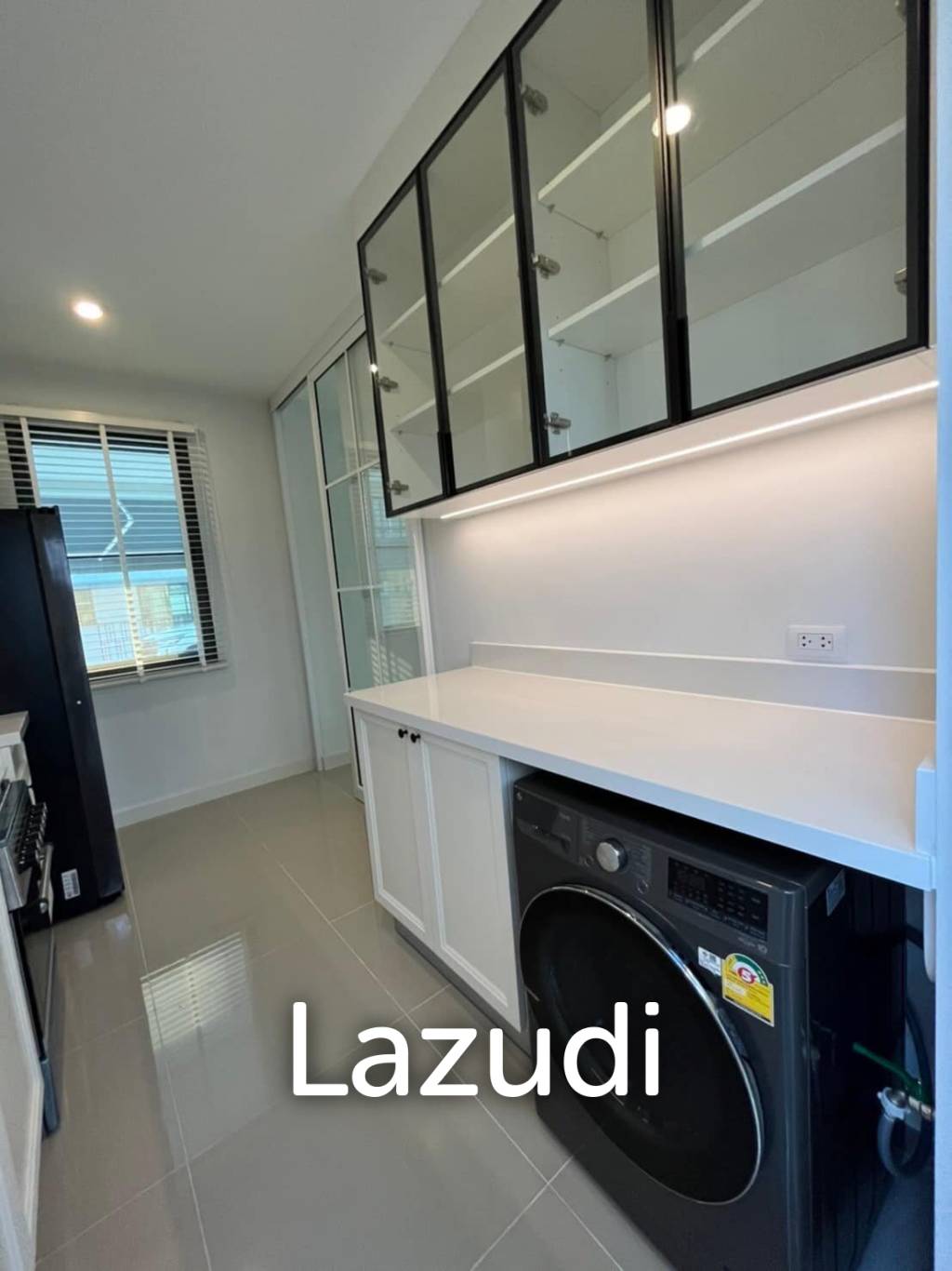 3 Bed 4 Bath 184 SQ.M Grande Pleno Sukhumvit-Bangna