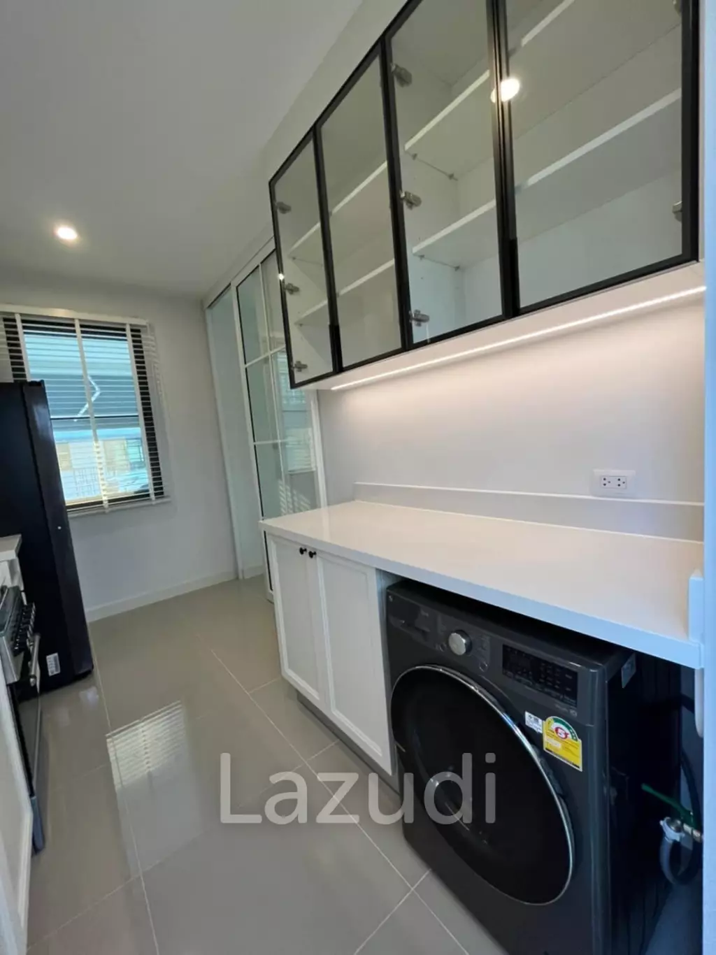 3 Bed 4 Bath 184 SQ.M Grande Pleno Sukhumvit-Bangna