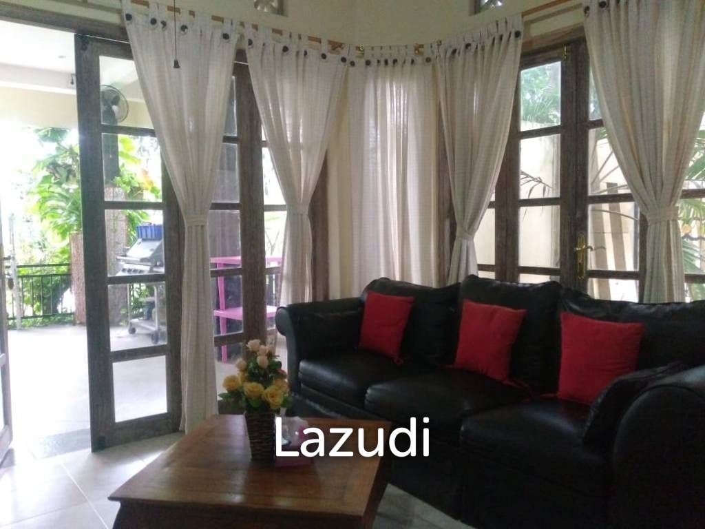 STRATEGIC CORNER VILLA WITH SPACIOUS GARDEN IN JIMBARAN
