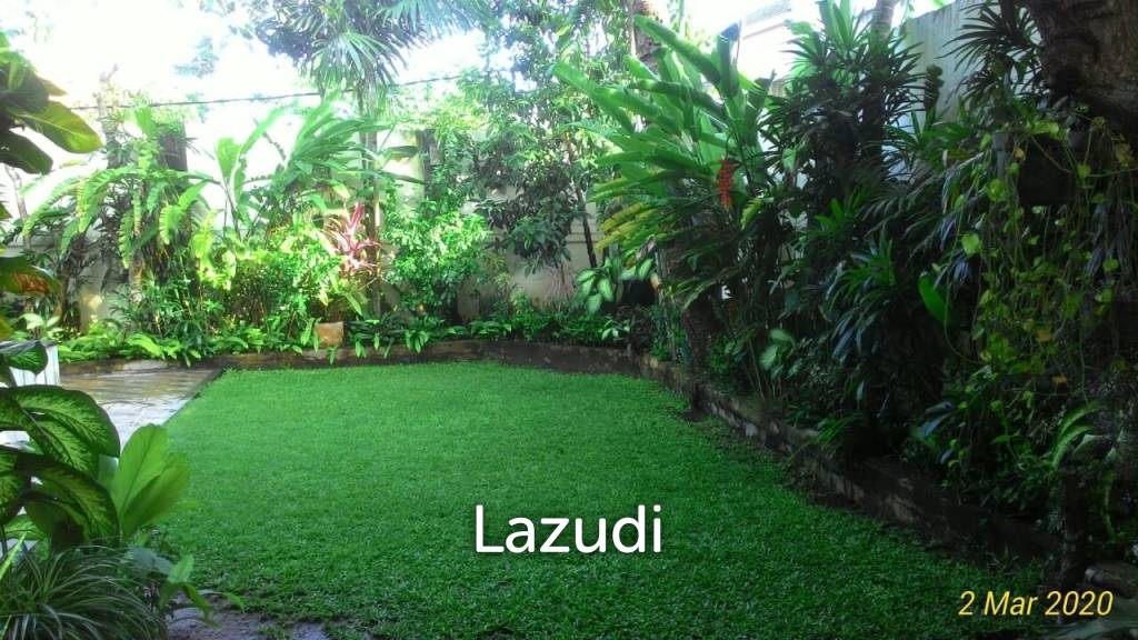 STRATEGIC CORNER VILLA WITH SPACIOUS GARDEN IN JIMBARAN