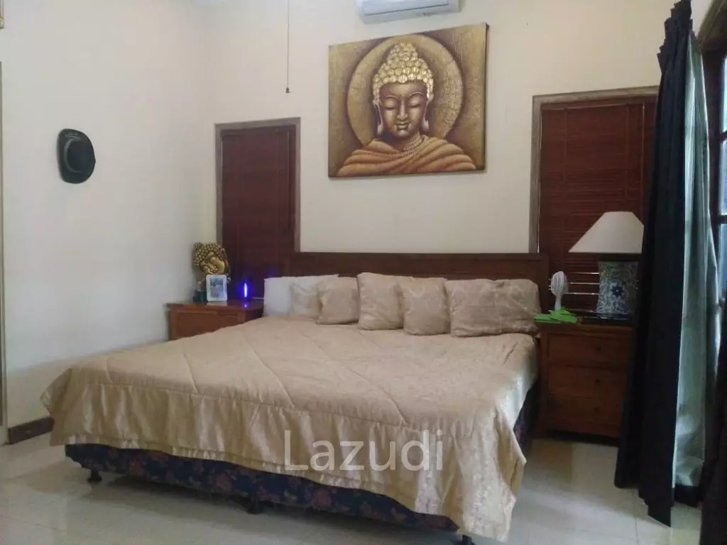 STRATEGIC CORNER VILLA WITH SPACIOUS GARDEN IN JIMBARAN