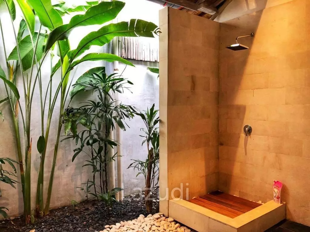 MODERN VILLA IN SEMINYAK WITH POOL AND STYLISH LIVING