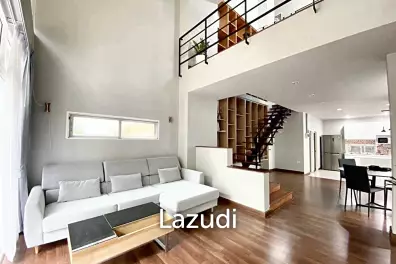 3 Bed 3 Bath 300 SQ.M House in sukhumvit 49