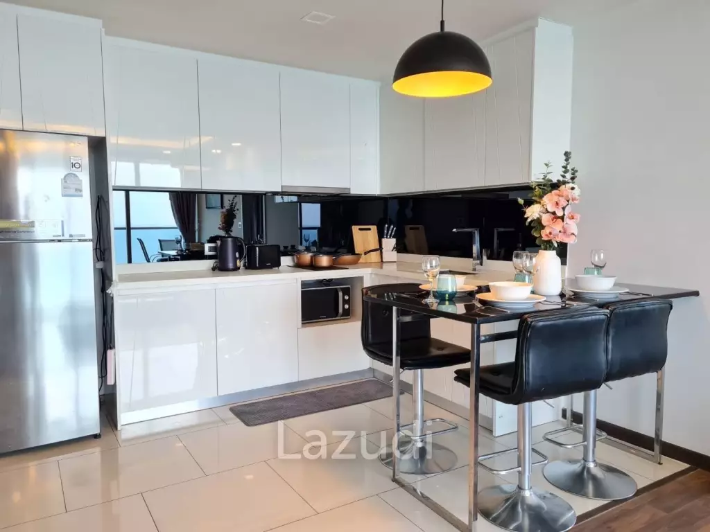 2 Beds 2 Baths 81.5 SQ.M. The Peak Towers Condominium